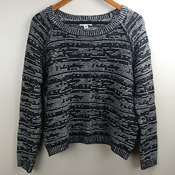 Calvin Klein Sweaters - CALVIN KLEIN Lambswool Blend Crew Neck Sweater SP